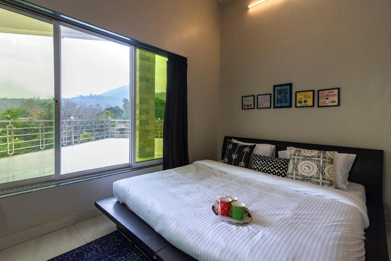 Aqua & Sage By Stayvista - Riverside Villa With Pool & Terrace Karjat Esterno foto